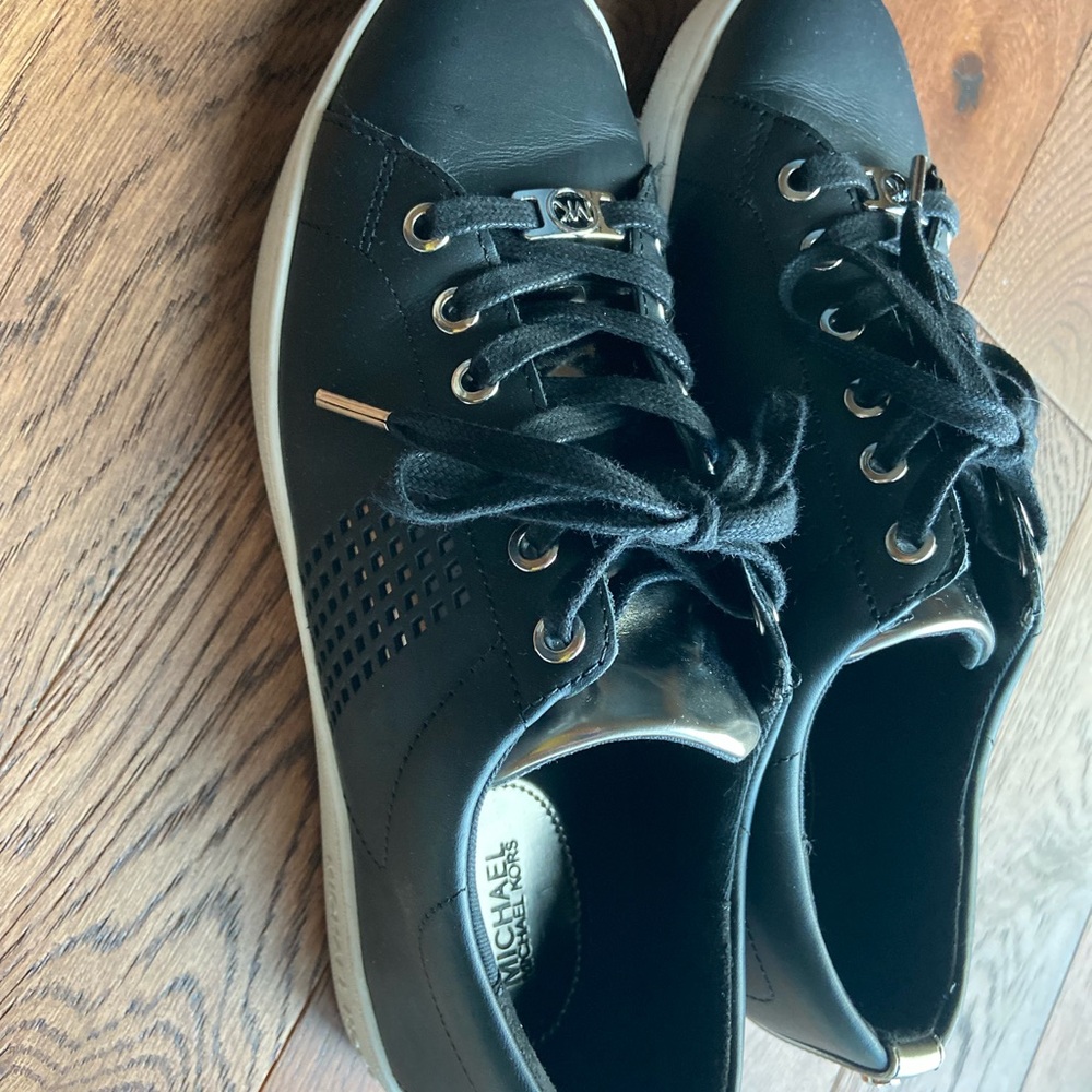 Michael Kors women’s shoes size 9